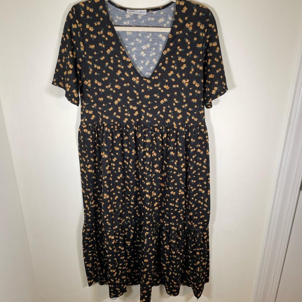 Pull&Bear Black Floral Tiered Midi Dress